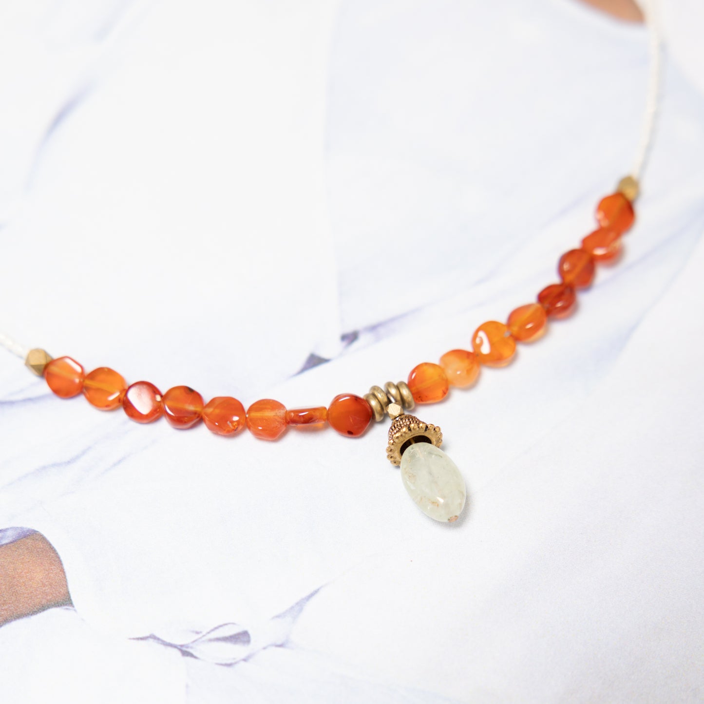 Ketting Hanger Calciet