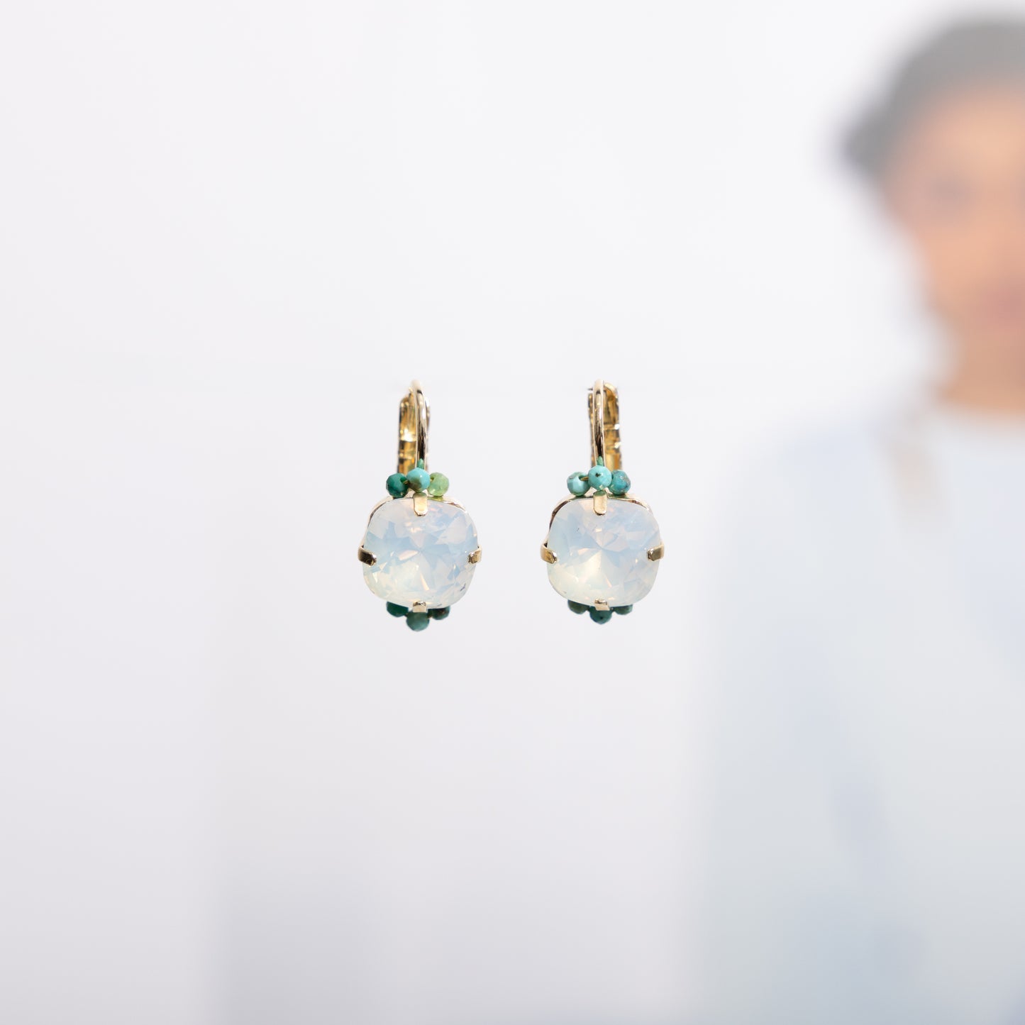 Oorbel Classic Swarovski  Opal
